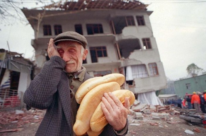 12 Kasım 1999 depremi kaç şiddetindeydi? Düzce depreminde kaç kişi öldü?