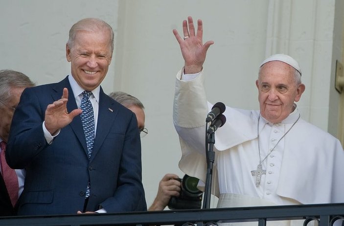 Papa Francis'ten Joe Biden'a tebrik