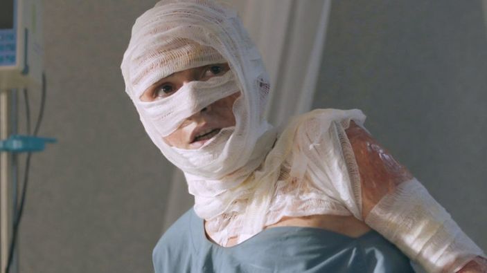 Alev Alev dizisi Çiçek karakteri kimdir? Hazar Ergüçlü kaç yaşında, nereli?