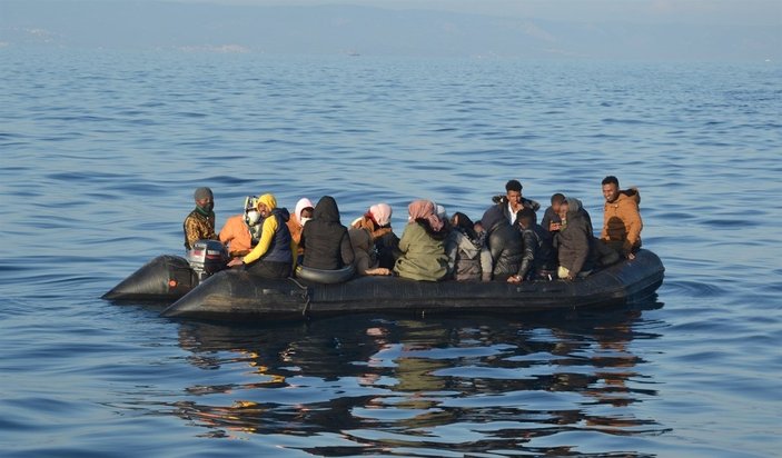 İzmir'de 46 sığınmacı kurtarıldı