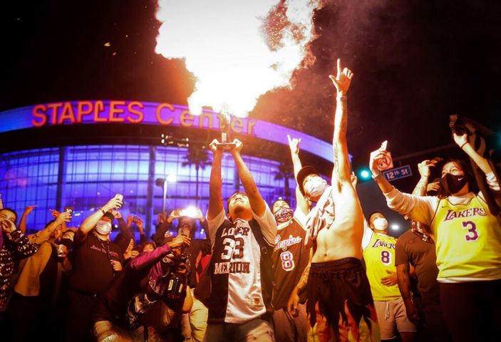 Los Angeles Lakers yeni sezonda seyircisiz oynayacak