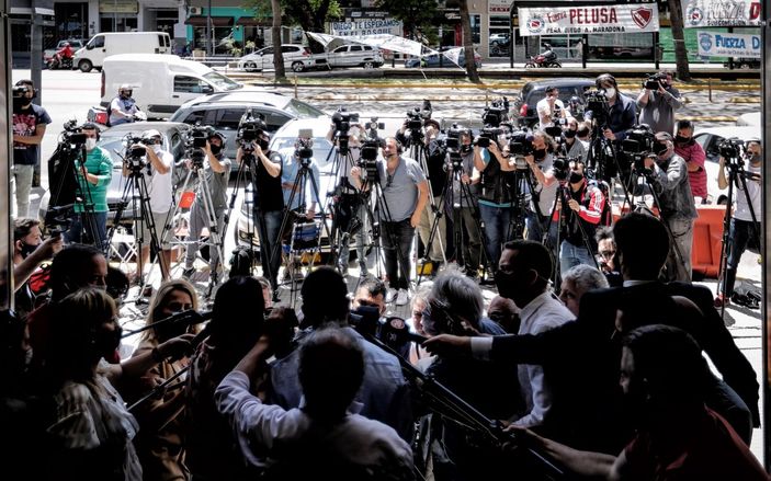 Diego Armando Maradona taburcu edildi