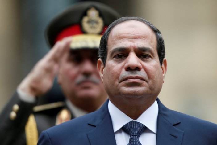 Sisi, koronavirüsle mücadele yerine ordunun harcamalarını önceliyor