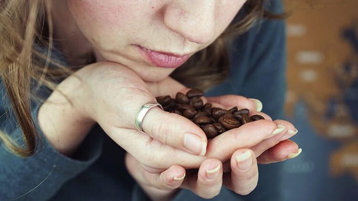 Tat ve koku kaybı koronavirüs belirtisi mi? Tat ve koku alamama ne zaman geçer?