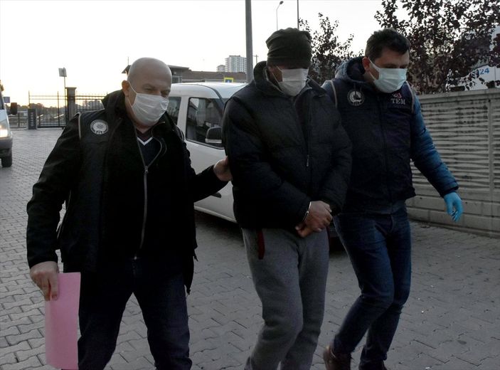 a Samsun'da 8 DEAŞ şüphelisi Iraklı yakalandı