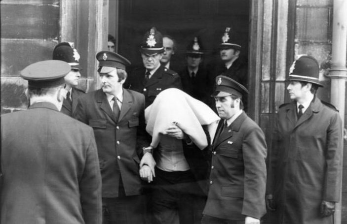 İngiltere’de 13 kadını katleden seri katil Sutcliffe, öldü