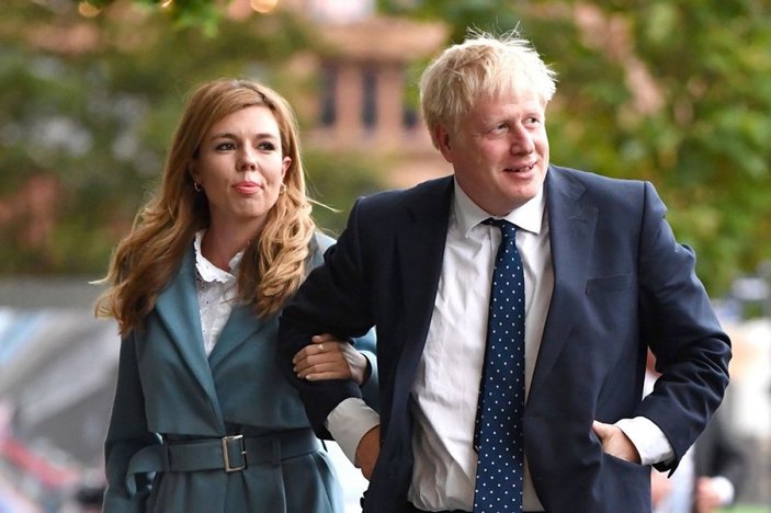 Boris Johnson'ın kararlarının arkasında ‘nişanlısı var’ iddiası