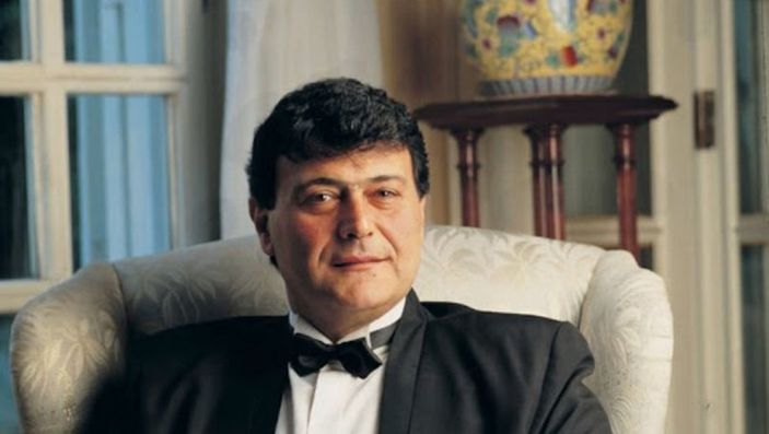 Ferdi Özbeğen kimdir? Ferdi Özbeğen nereli? Bir Başkadır dizisi Ferdi Özbeğen şarkıları