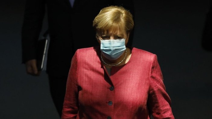 Almanya Başbakanı Merkel: Virüs hayatımızı uzun süre belirleyecek bir rol oynayacak