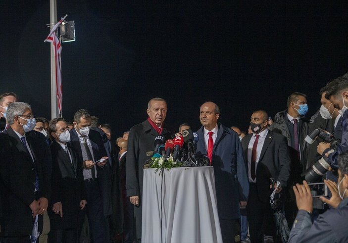 Cumhurbaşkanı Erdoğan: Göbeğimizi kendimiz kesmek durumundayız