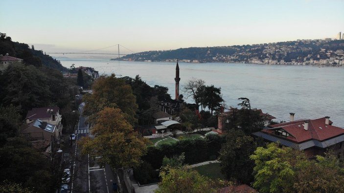 Üsküdar'da yanan Vaniköy Camii'nin son hali havadan görüntülendi