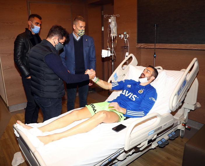 Fenerbahçeli Harun Tekin'e moral ziyareti