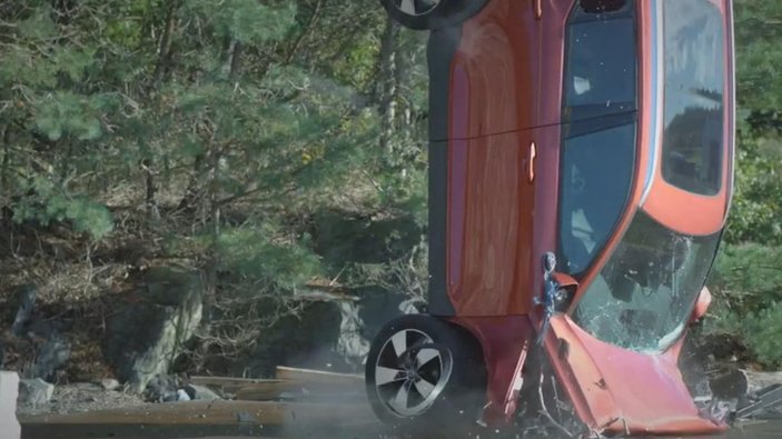 İsveçli otomobil markasından şaşırtan güvenlik testi