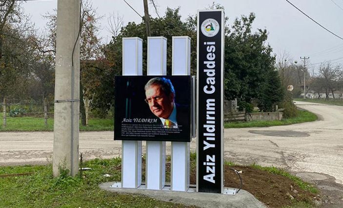 d Aziz Yıldırım'ın ismi Düzce'de caddeye verildi