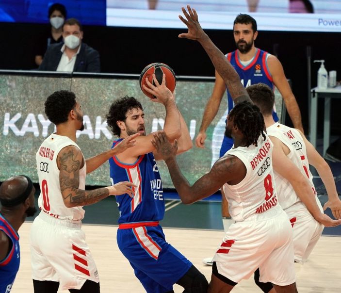 i THY Euroleague'de Anadolu Efes, Bayern Münih'e 74-71 mağlup oldu