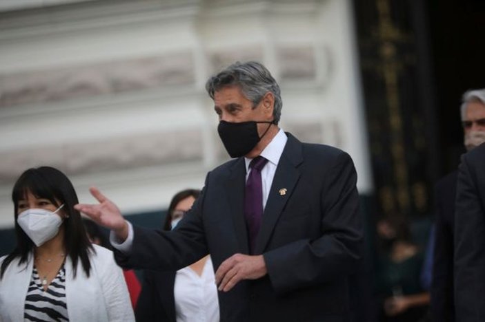 Peru'da yeni Devlet Başkanı Francisco Sagasti oldu