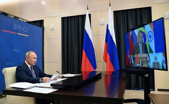 Vladimir Putin: Dağlık Karabağ'da durum istikrara kavuşuyor