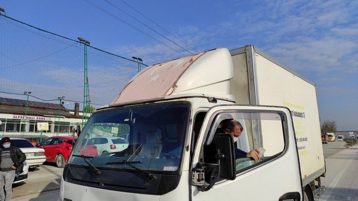 Düzce’de sürücüye ‘solmuş Türk bayrağı’ cezası verildi