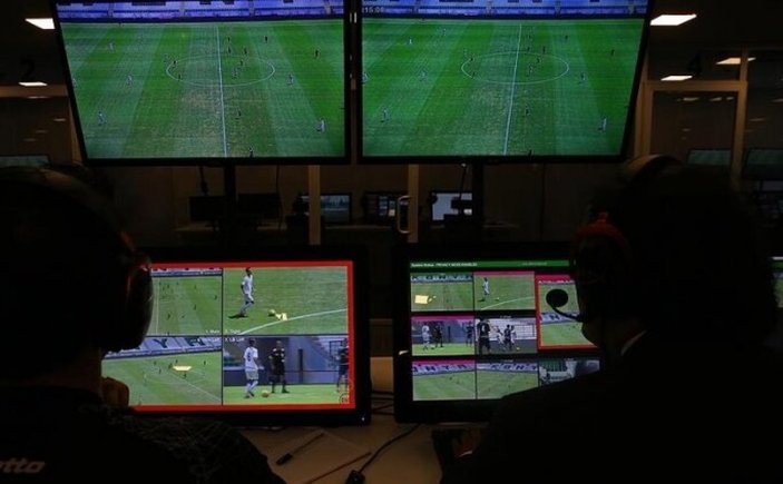 FIFA'dan robot hakem kararı