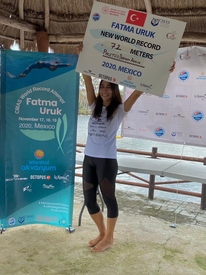 Fatma Uruk, serbest dalışta Meksika'da dünya rekoru kırdı
