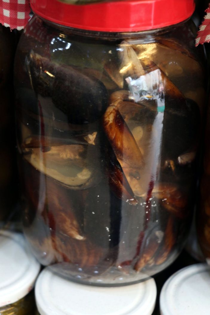 d Fındık dahil 110 çeşit turşu yapıyor