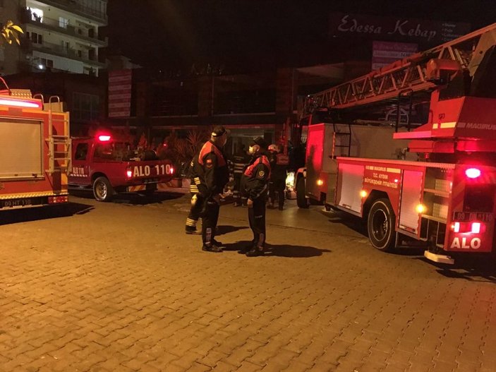 Aydın'da benzin istasyonunun yanındaki restoranda çıkan yangın korkuttu