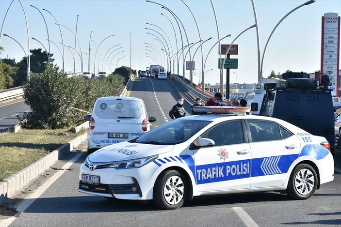 a Diyarbakır'da motosiklet kamyona çarptı: 2 ölü
