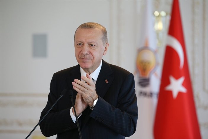 Cumhurbaşkanı Erdoğan: Siz gidin heykellerinizle uğraşın