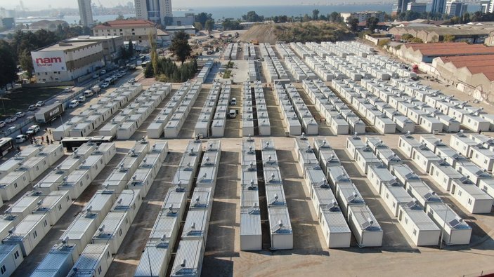 İzmir'de konteyner kente ilk depremzedeler yerleştirildi