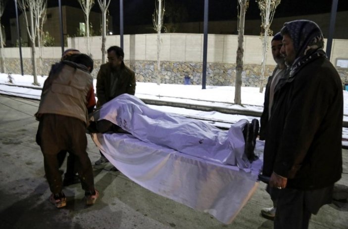 Afganistan’da bombalı saldırılar: 17 ölü 50 yaralı