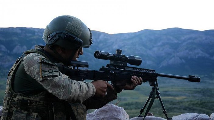 PKK'nın sözde tim komutanı ikna sonucu Şırnak'ta teslim oldu