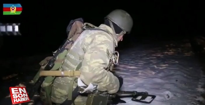 Azerbaycan ordusu, Kelbecer'e giden yolda mayın temizliği yaptı