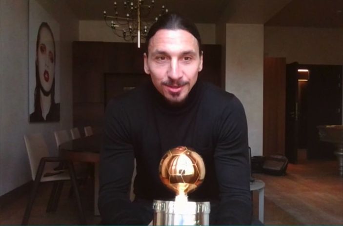 a Ibrahimovic, İsveç'te 12. kez yılın futbolcusu seçildi