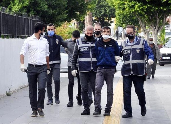 Antalya'da 3 günde 13 iş yerini soydular: 2 tutuklu