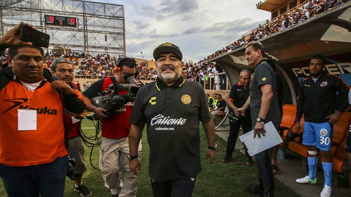 Arjantin Lig Kupası'nın adı 'Maradona Kupası' oldu