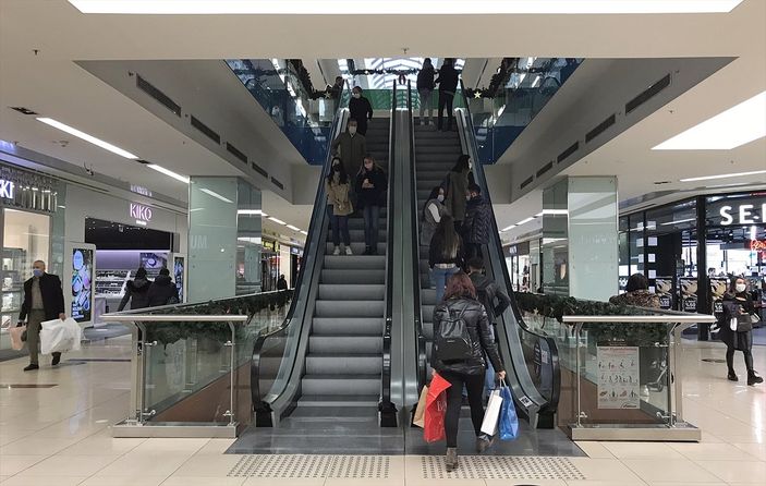 Ankara'da 'Efsane Cuma' yoğunluğu yaşanıyor