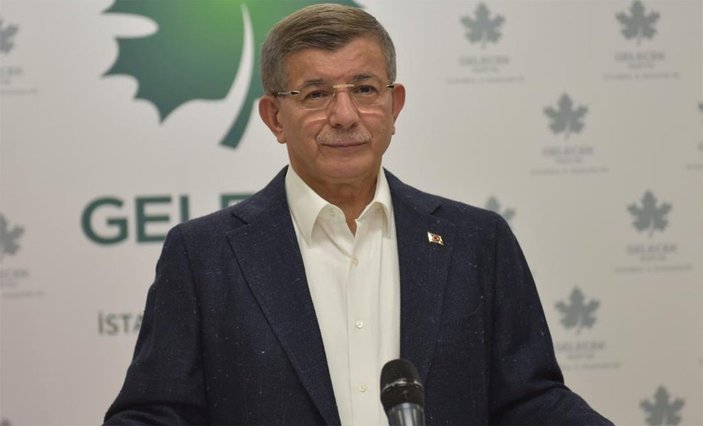 Ahmet Davutoğlu'nun koronavirüs testi pozitif çıktı