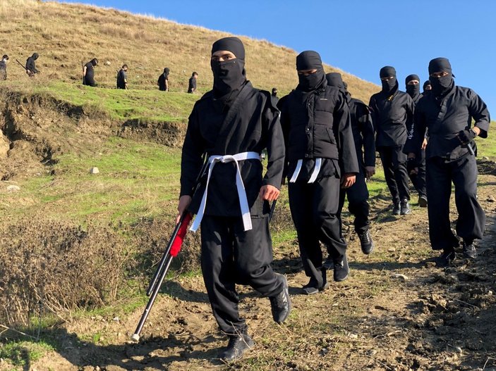 Reuters'ın objektifinden Kürt ninjalar