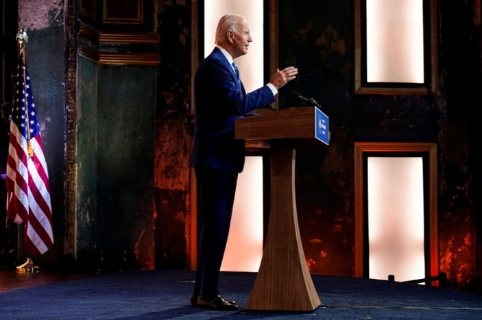 Joe Biden tamamı kadınlardan oluşan Beyaz Saray iletişim ekibini açıkladı