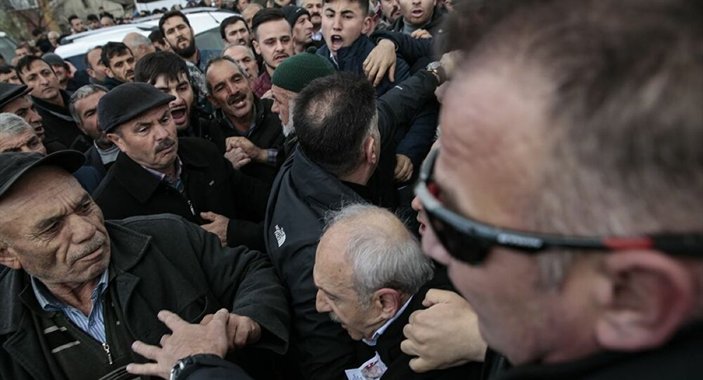 Şehit cenazesinde Kemal Kılıçdaroğlu'na atılan yumruk, mahkemede soruldu