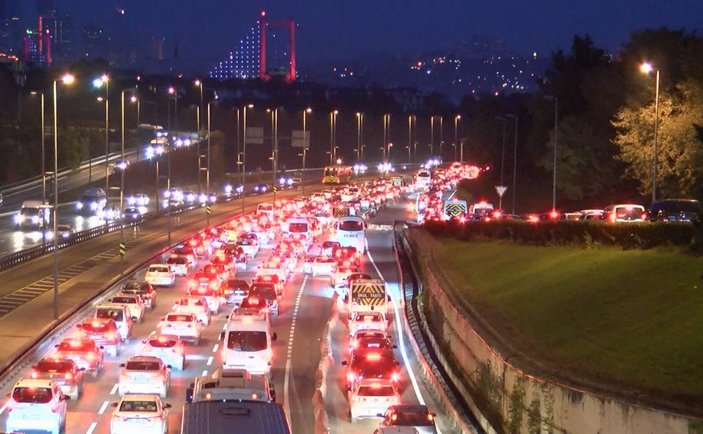 İstanbul’da haftanın ilk iş günü yoğunluğu