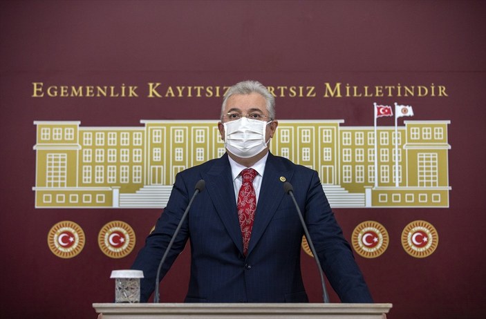 AK Parti'li Akbaşoğlu: Hem ordudan hem milletten özür dilenmeli