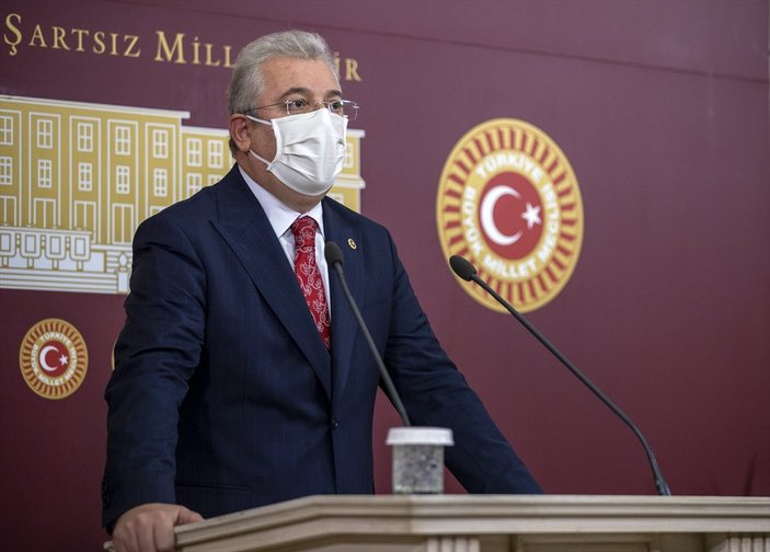 AK Parti'li Akbaşoğlu: Hem ordudan hem milletten özür dilenmeli