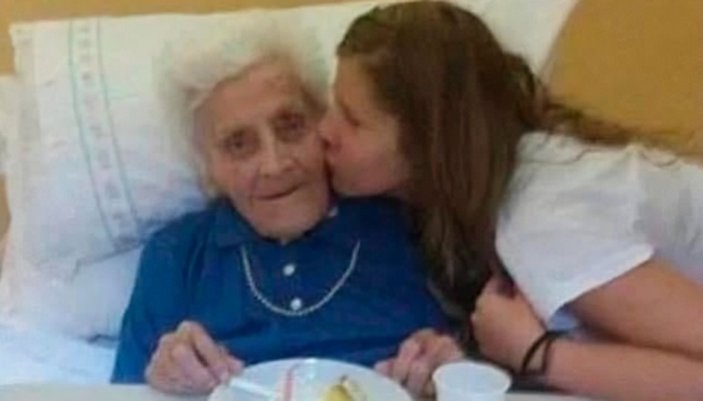 İtalya'da 101 yaşındaki kadın, üçüncü kez koronayı yendi