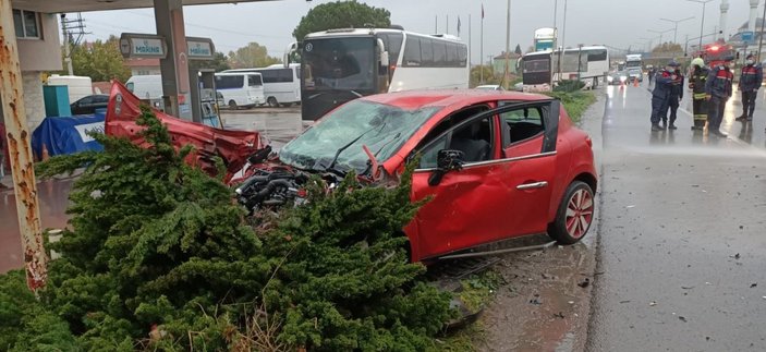 Yalova'da zincirleme trafik kazası: 1 ölü, 10 yaralı