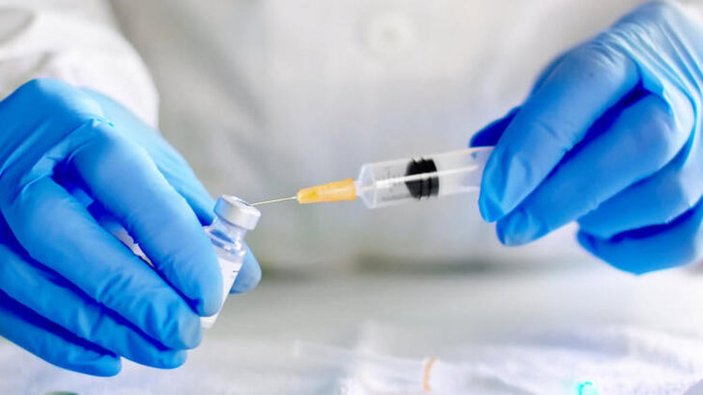 Pfizer ve BioNTech'in koronavirüs aşısı İngiltere'de onaylandı