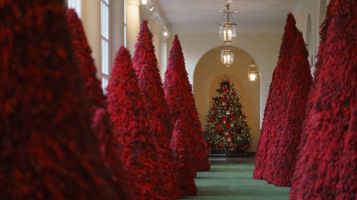 Melania Trump'ın, Beyaz Saray'da hazırladığı Noel dekoru ortaya çıktı