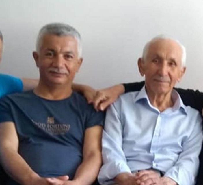 Baba Denizli’de, oğlu İzmir’de aynı gün koronavirüsten öldü
