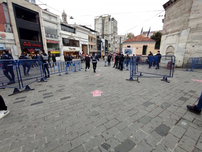 İstiklal Caddesi'nde 7 bin kişi kısıtlaması başladı