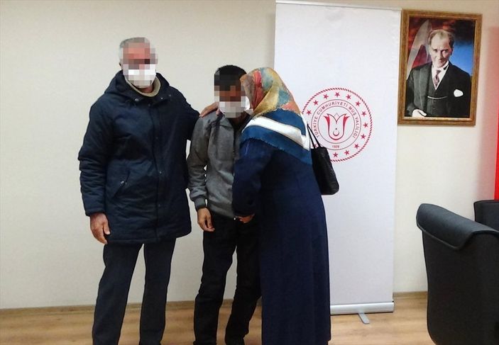 a Muş'ta teslim olan terörist ailesiyle buluşturuldu